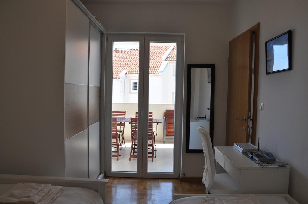 Jelena Apartments Bol Eksteriør billede