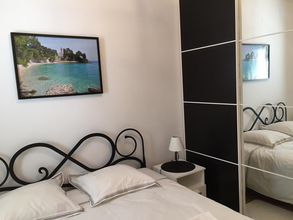 Jelena Apartments Bol Eksteriør billede